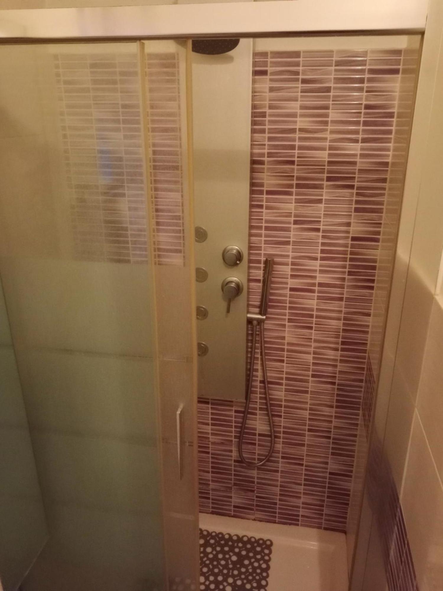 Apartmán Casa - House Xavier Una Casa Famigliare , Dame Entra Solo Chi A Un Bel Cuore , Non'E Il L'Intero Alloggio Solo Stanze E Bagno Turín Exteriér fotografie